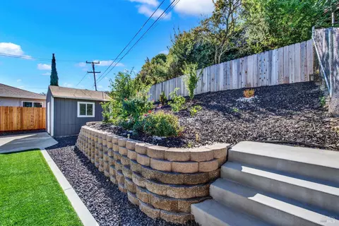 Exterior - 347 Pepper Dr, Vallejo, CA 94589 photo 20 of 24