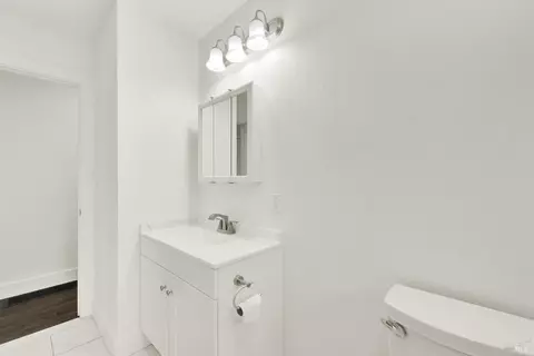 Bath - 347 Pepper Dr, Vallejo, CA 94589 photo 3 of 10