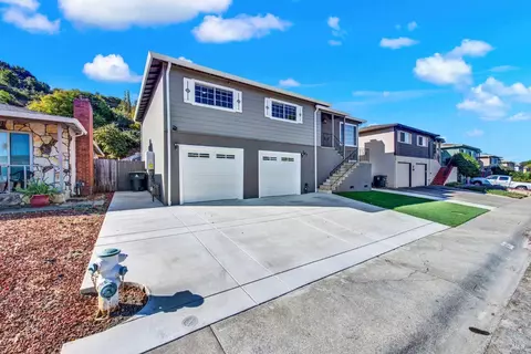Exterior - 347 Pepper Dr, Vallejo, CA 94589 photo 6 of 24