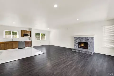Living - 347 Pepper Dr, Vallejo, CA 94589 photo 1 of 10