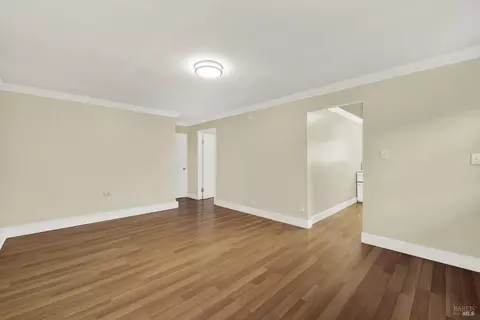 Living - 347 Pepper Dr, Vallejo, CA 94589 photo 8 of 10