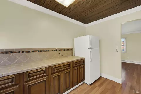 Kitchen - 347 Pepper Dr, Vallejo, CA 94589 photo 9 of 9