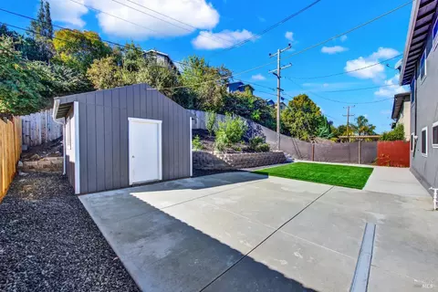 Exterior - 347 Pepper Dr, Vallejo, CA 94589 photo 14 of 24