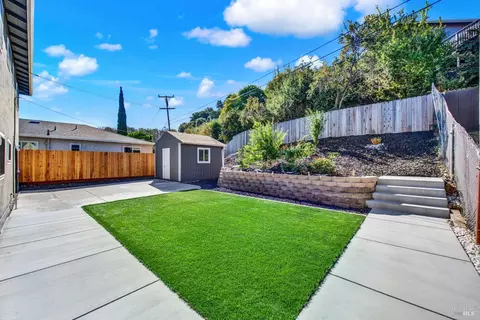 Exterior - 347 Pepper Dr, Vallejo, CA 94589 photo 18 of 24