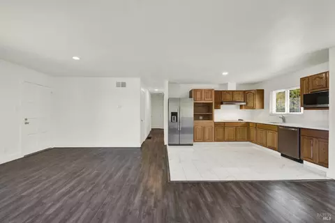 Other - 347 Pepper Dr, Vallejo, CA 94589 photo 3 of 9