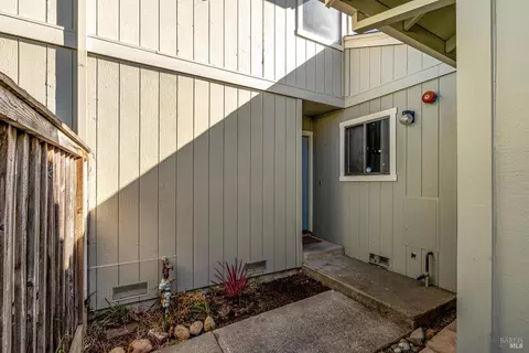 4 Vanessa Ct E, Napa, CA 94558 photo 12