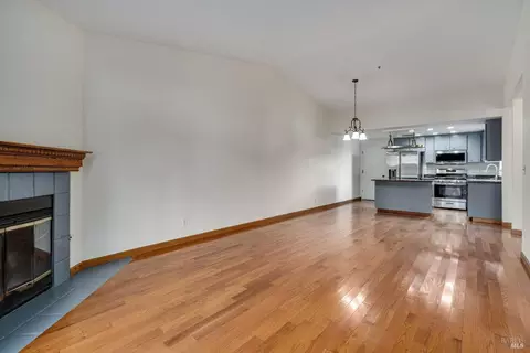 4 Vanessa Ct E, Napa, CA 94558 photo 3