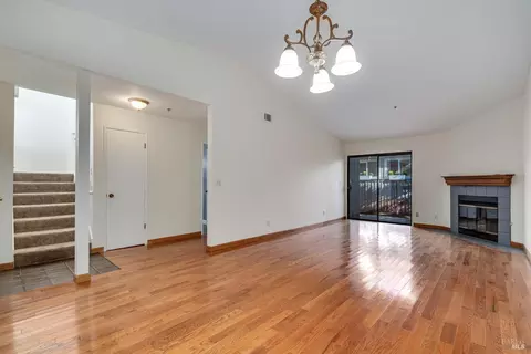 4 Vanessa Ct E, Napa, CA 94558 photo 4