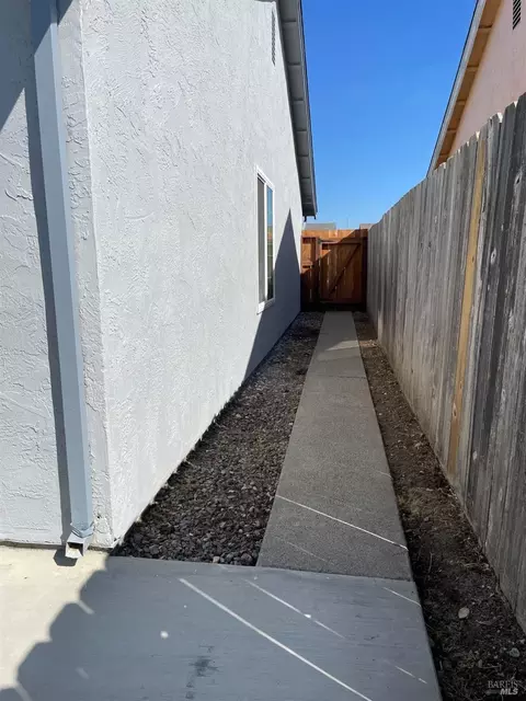 979 Aster Dr, Vallejo, CA 94589 photo 23
