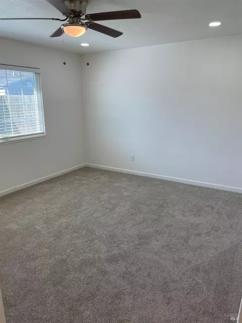 979 Aster Dr, Vallejo, CA 94589 photo 15