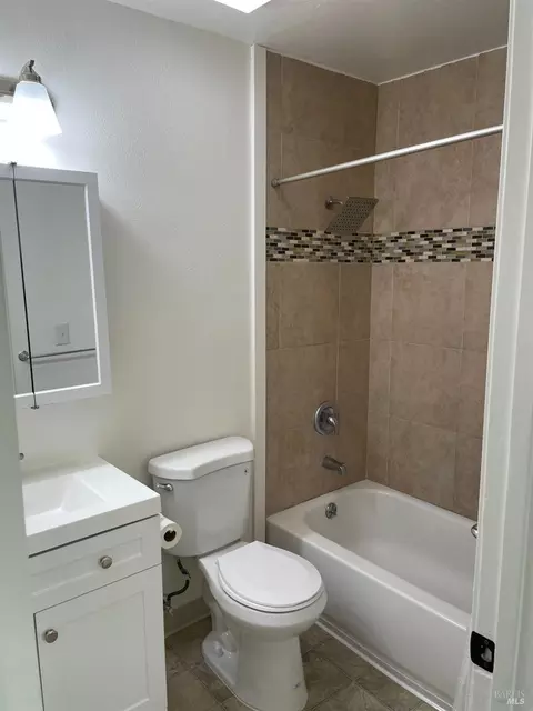 979 Aster Dr, Vallejo, CA 94589 photo 13