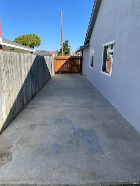 979 Aster Dr, Vallejo, CA 94589 photo 22
