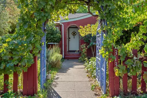 313 Jones St, Ukiah, CA 95482