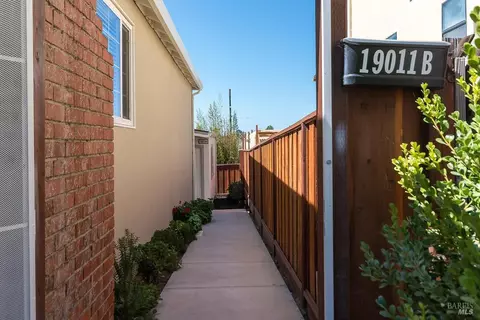 19011 Gliddon St, Castro Valley, CA 94546 photo 23