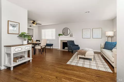 19011 Gliddon St, Castro Valley, CA 94546 photo 4