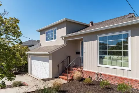19011 Gliddon St, Castro Valley, CA 94546 photo 2
