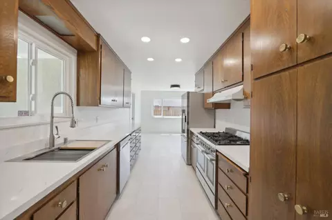 827 Tobin Dr, Vallejo, CA 94589 photo 14