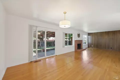 827 Tobin Dr, Vallejo, CA 94589 photo 8