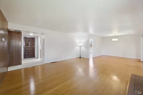 827 Tobin Dr, Vallejo, CA 94589 photo 6