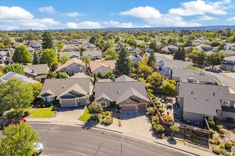 View/Area - 9205 Piccadilly Cir, Windsor, CA 95492 photo 1 of 5