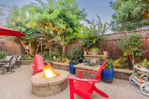 Exterior - 9205 Piccadilly Cir, Windsor, CA 95492 photo 21 of 44