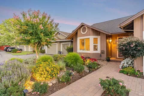 Exterior - 9205 Piccadilly Cir, Windsor, CA 95492 photo 24 of 44