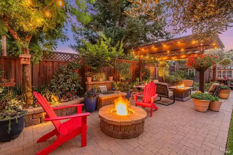 Exterior - 9205 Piccadilly Cir, Windsor, CA 95492 photo 28 of 44