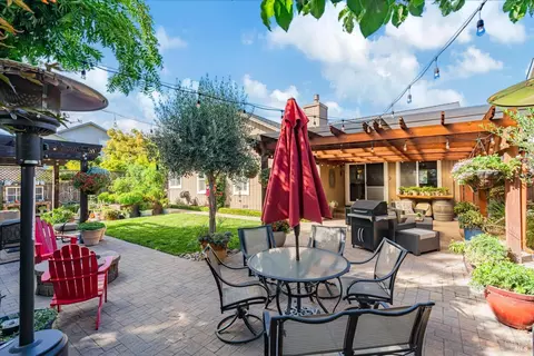Exterior - 9205 Piccadilly Cir, Windsor, CA 95492 photo 10 of 44