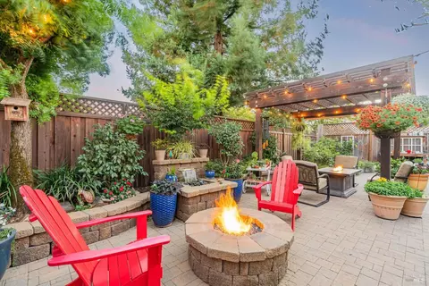 Exterior - 9205 Piccadilly Cir, Windsor, CA 95492 photo 18 of 44