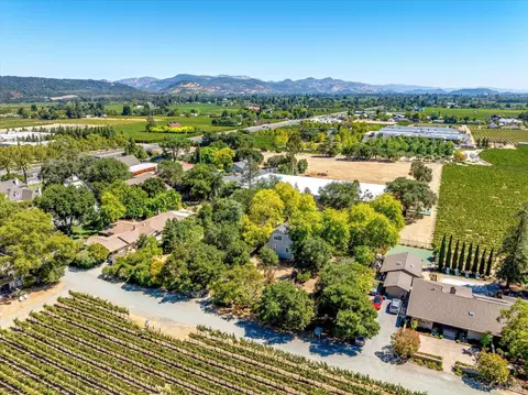 1343 Lewelling Ln, Saint Helena, CA 94574