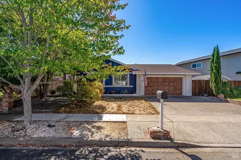 1703 Paulson Way, Napa, CA 94558