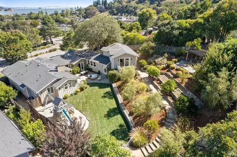 11 Manderly Rd, San Rafael, CA 94901
