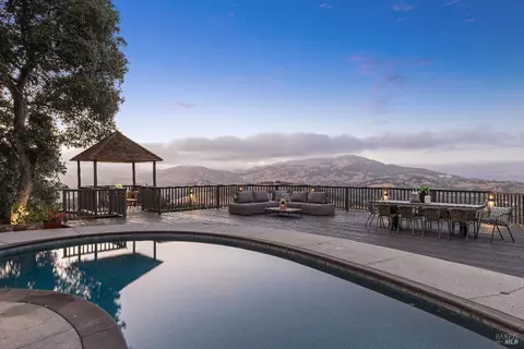 402 Ridge Rd, Novato, CA 94947 photo 8