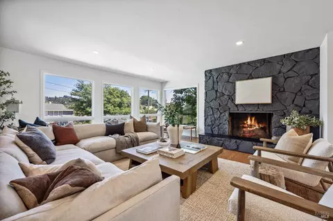 72 Longwood Dr, San Anselmo, CA 94960