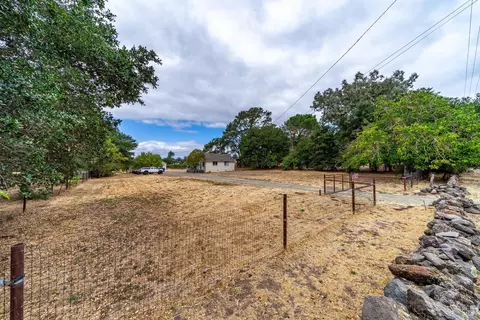 1049 4th Ave, Napa, CA 94559 photo 3