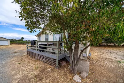 1049 4th Ave, Napa, CA 94559 photo 6