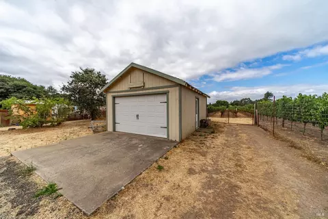 1049 4th Ave, Napa, CA 94559 photo 15