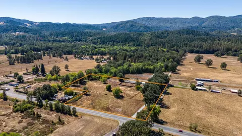 43270 N Highway 101, Laytonville, CA 95454