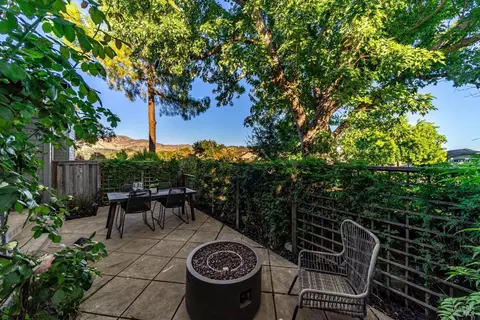 1877 Carignan Way, Yountville, CA 94599