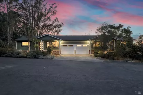 909-911 W Sierra Ave, Cotati, CA 94931
