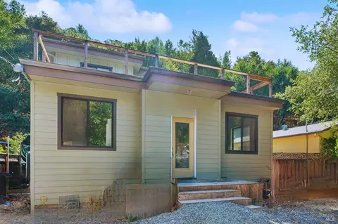 79 Wood Ln, Fairfax, CA 94930