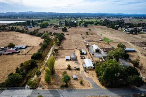 3949 Walker Ave, Santa Rosa, CA 95407