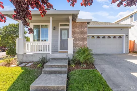 8061 Leno Dr, Windsor, CA 95492