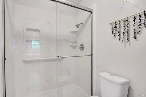 8 Elegant Tern Rd, Novato, CA 94949 photo 14