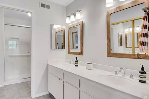 8 Elegant Tern Rd, Novato, CA 94949 photo 13