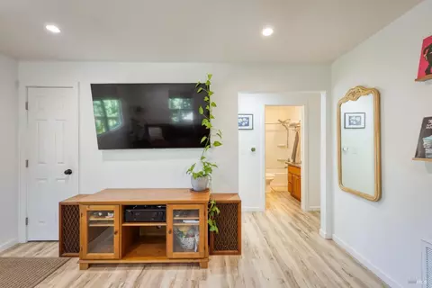 32067 Mccray Rd, Cloverdale, CA 95425 photo 6