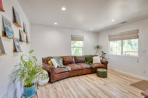 32067 Mccray Rd, Cloverdale, CA 95425 photo 5