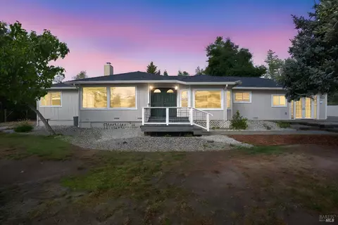 540 Linda Falls Ter, Angwin, CA 94508