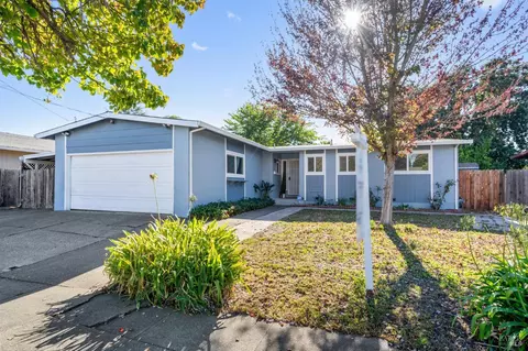 1739 N Dutton Ave, Santa Rosa, CA 95401