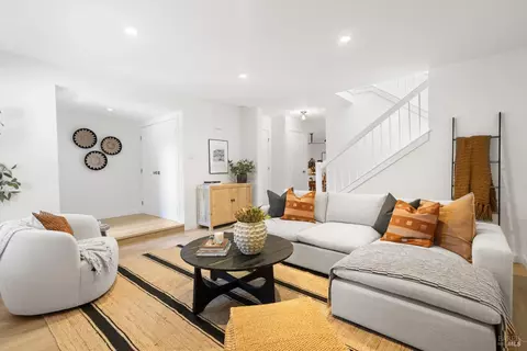 6 Willow Ln, Sausalito, CA 94965